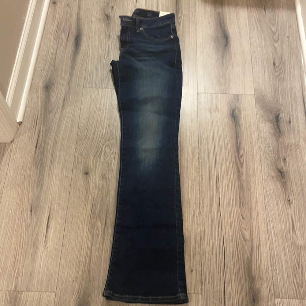 Brand New with tags! Woman size 4 boot cut jeans